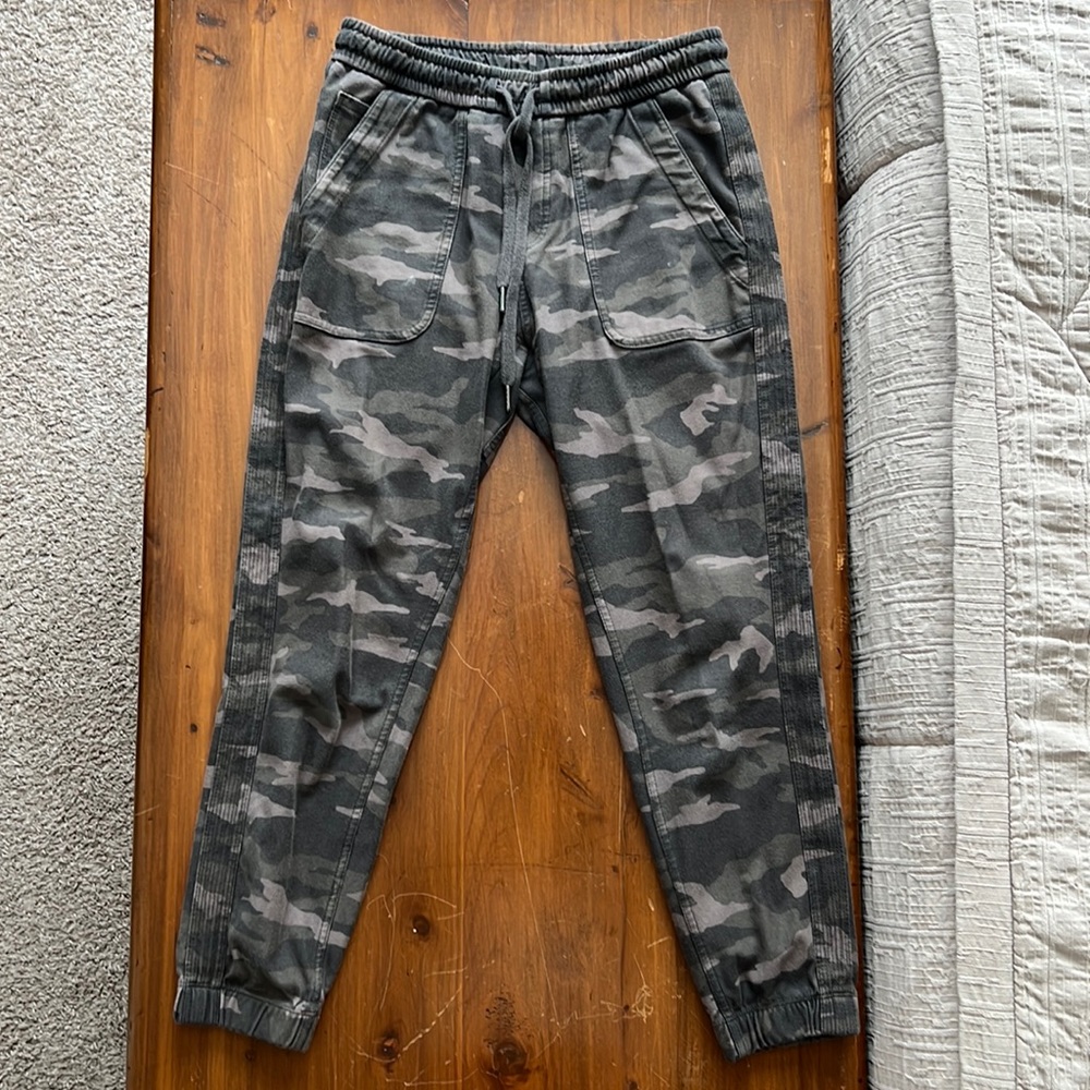 Athleta Farallon Jogger